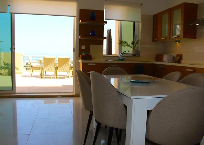 Beautiful 2 Floor Penthouse With Fabulous Views